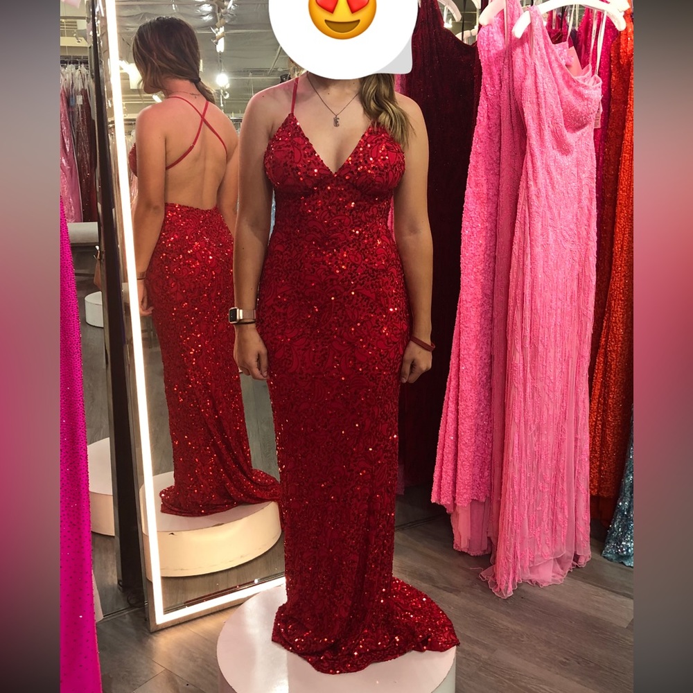 The Perfect Prom Dress! Scala dress from Terry Costa. Size 4